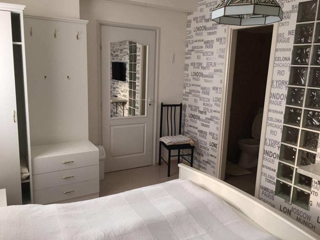Oázis Apartmanház Hajduszoboszlo Quarto foto