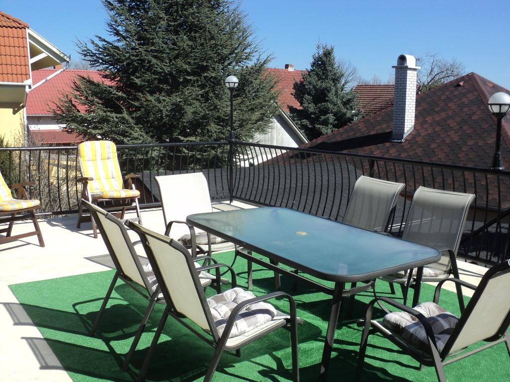 Oázis Apartmanház Hajduszoboszlo Quarto foto